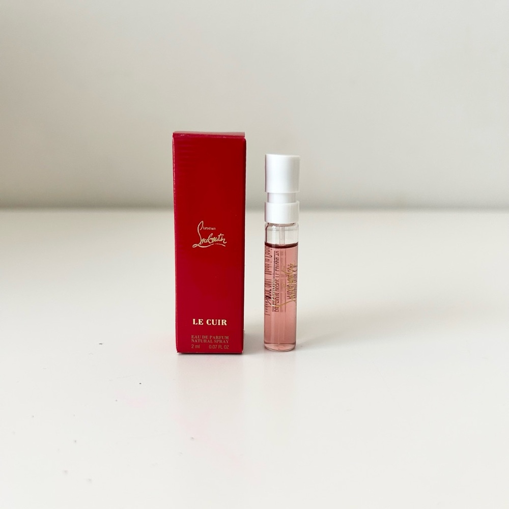 🌸CHRISTIAN LOUBOUTIN Fetiche Le Cuir Vial Spray Sample 2 mL